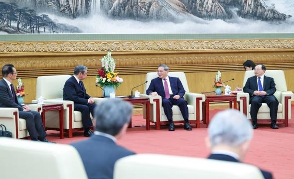 李强会见河野洋平率领的日本国际贸易促进协会访华团